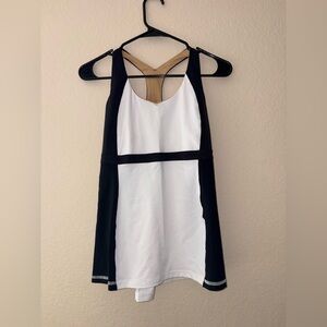 Lululemon Black and White Women's Top